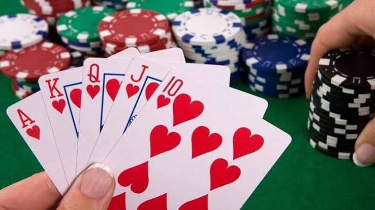 Các liên kết bài phổ biến trong Mậu Binh